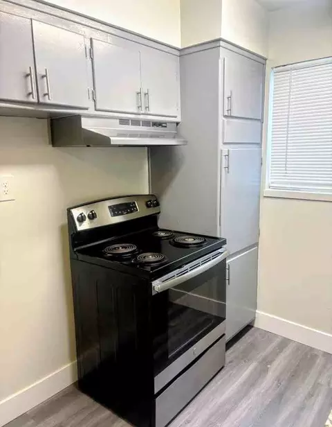 3525 Whitney Ave, Sacramento, CA 95821