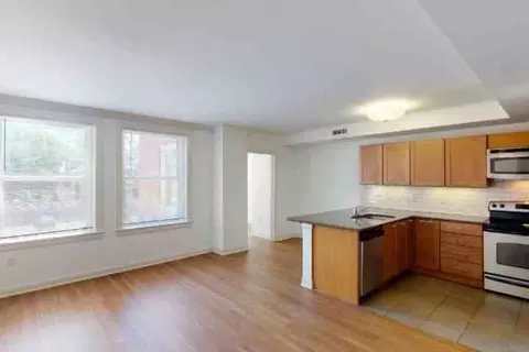 801 E Armour Blvd, Kansas City, MO 64109