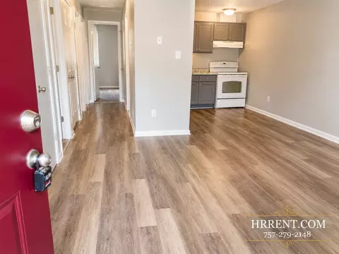 4100 Sail Ct, Chesapeake, VA 23321