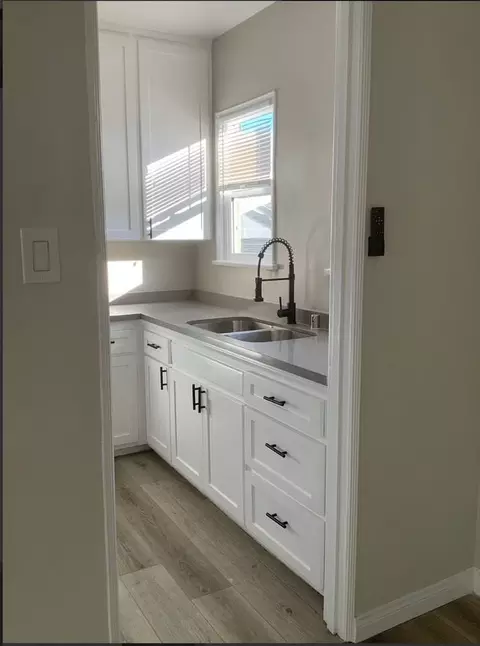 1316 Havenhurst Dr, West Hollywood, CA 90046