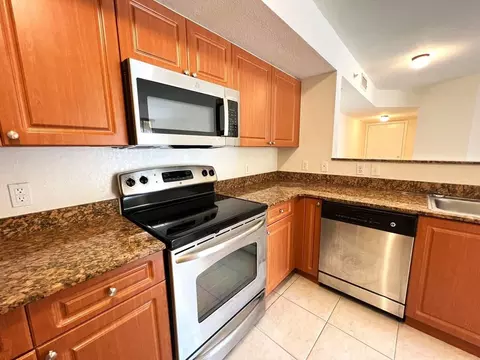 13780 North, Miami, FL 33161