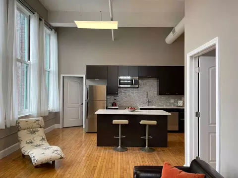 3450 Wisconsin Ave, Saint Louis, MO 63118