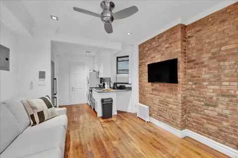 52 Barrow St, New York, NY 10014