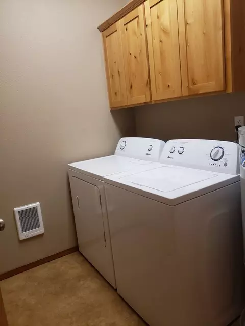 551 E 14th Ave, Eugene, OR 97401 photo 16