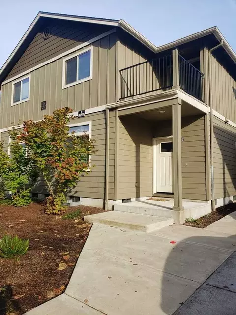 551 E 14th Ave, Eugene, OR 97401