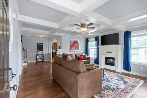 206 E St, Clarksville, TN 37042