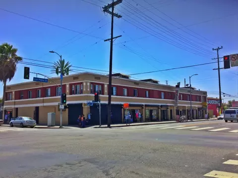 2600 S San Pedro St, Los Angeles, CA 90011