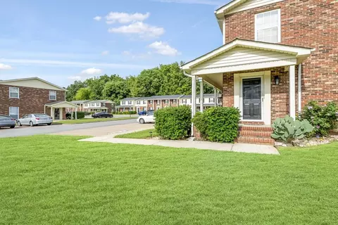 129 Tarrymore Ln SW, Concord, NC 28027 photo 4