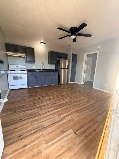 7046 Avenue F, Houston, TX 77011