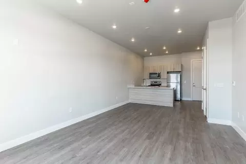 7555 S Main St, Midvale, UT 84047