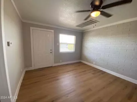 1595 W Mountain View Rd, Phoenix, AZ 85021