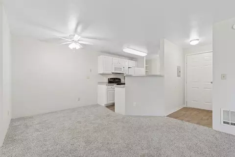 8710 5th Ave W, Everett, WA 98204 photo 2