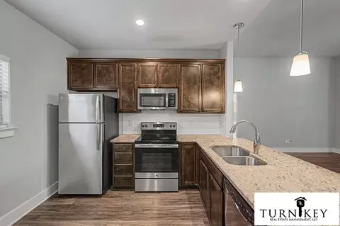 225 Stewart Bend Ct, Azle, TX 76020