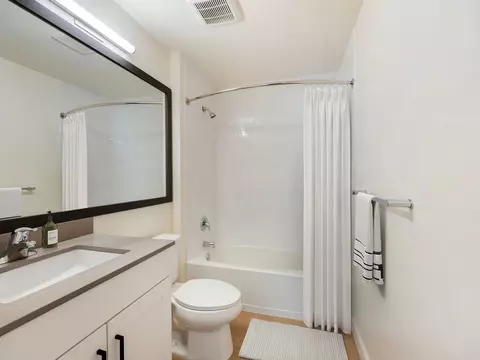 313 Avalon Cir, Smithtown, NY 11787 photo 6