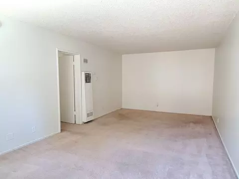 357 S 4th St, San Jose, CA 95112 photo 3