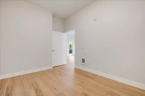 20711 SE Stark St, Gresham, OR 97030 photo 55