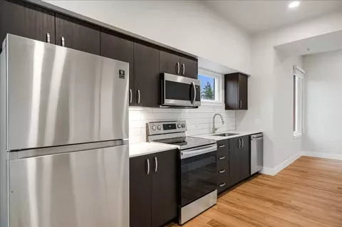20711 SE Stark St, Gresham, OR 97030 photo 5