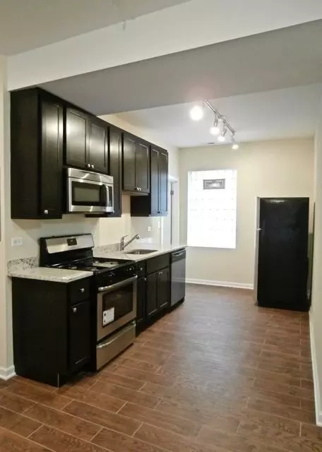 3119 W Lawrence Ave, Chicago, IL 60625