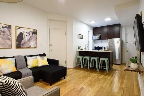 E 109th St, New York, NY 10029