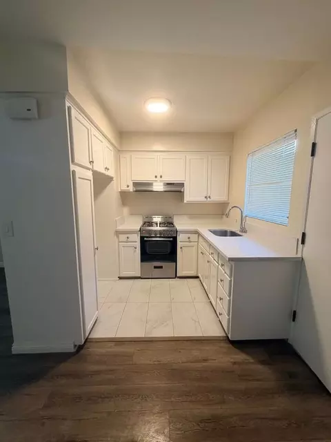 1148 Sonora Ave, Glendale, CA 91201 photo 3
