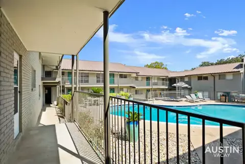 1403 Norwalk Ln, Austin, TX 78703