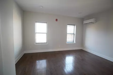303 Perry St, Trenton, NJ 08618