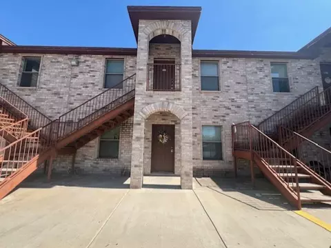 1204 E Lyon St, Laredo, TX 78040