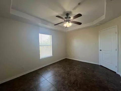 1204 E Lyon St, Laredo, TX 78040 photo 9