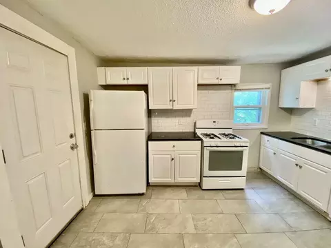 301 17th Ave NE, Minneapolis, MN 55413