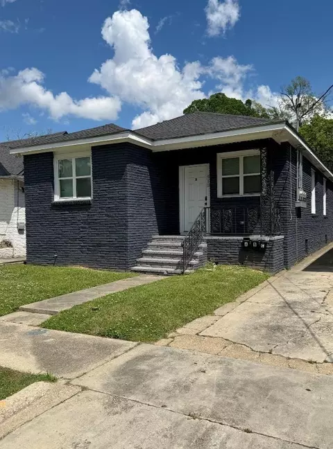 915 S 12th St, Baton Rouge, LA 70802