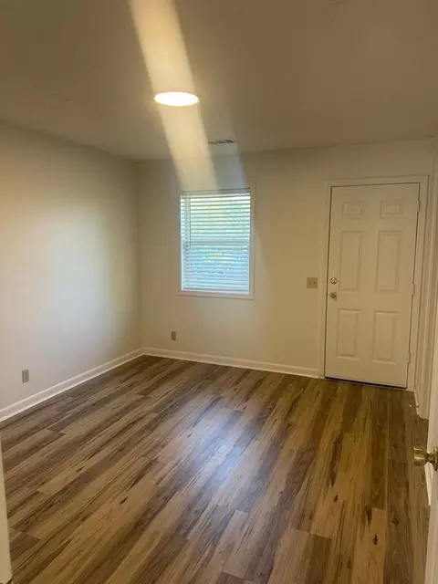 W Currahee St, Toccoa, GA 30577 photo 3