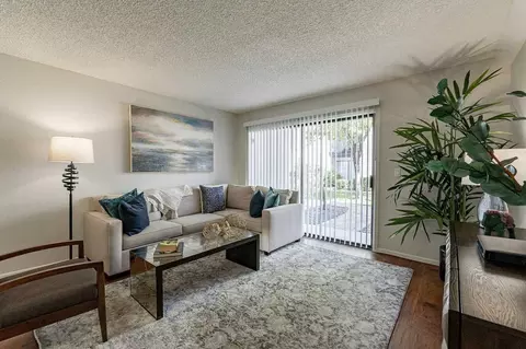 10201 N 44th Dr, Glendale, AZ 85302