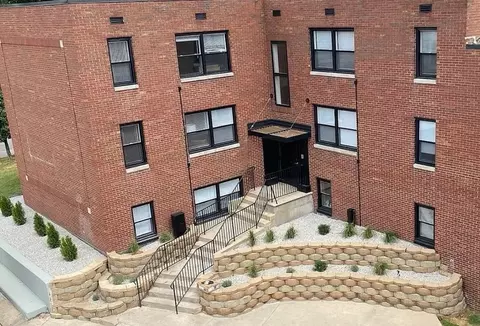 124 N Eddy St, South Bend, IN 46617