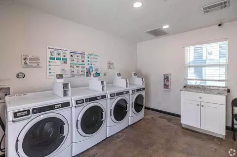 301 Rolston Rd, Irving, TX 75060