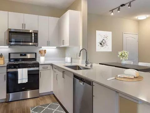 1571 Flynn Rd, Camarillo, CA 93012 photo 4