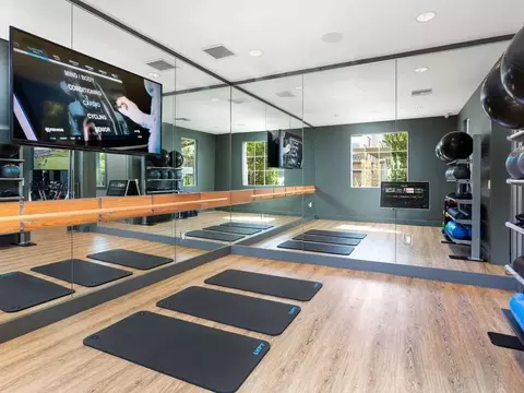 1571 Flynn Rd, Camarillo, CA 93012 photo 16