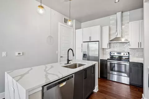 3301 Hudnall St, Dallas, TX 75235 photo 4