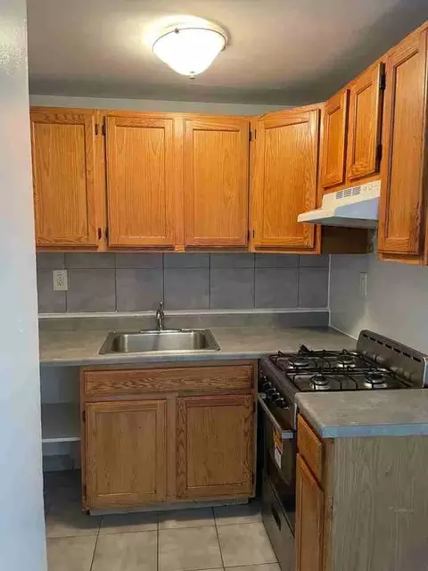 112 16th Ave, Paterson, NJ 07501