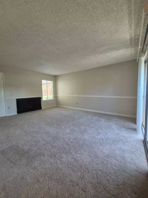 2818 O St, Sacramento, CA 95816