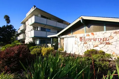 2031 Shoreline Dr, Alameda, CA 94501