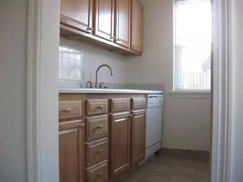 Larose St, Pittsburgh, PA 15226
