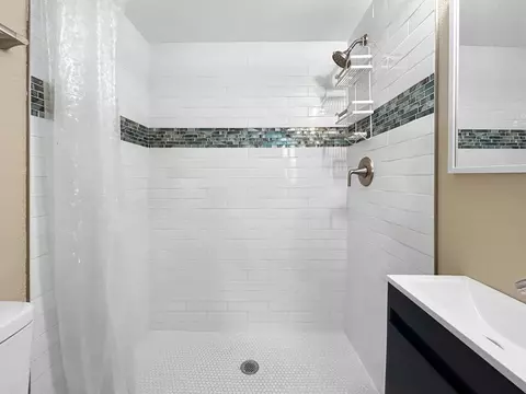 14135 Palm St, Madeira Beach, FL 33708 photo 8
