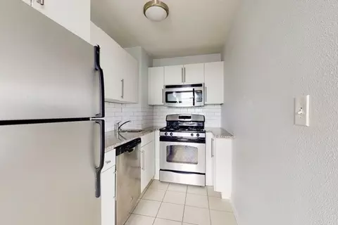 301 W Armour Blvd, Kansas City, MO 64111