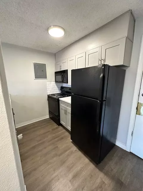 11852 E 16th Ave, Aurora, CO 80010