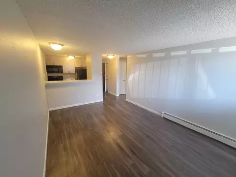 11852 E 16th Ave, Aurora, CO 80010