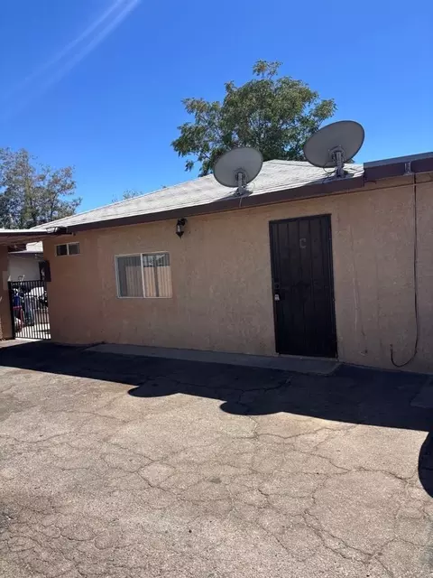 38219 12th St E, Palmdale, CA 93550