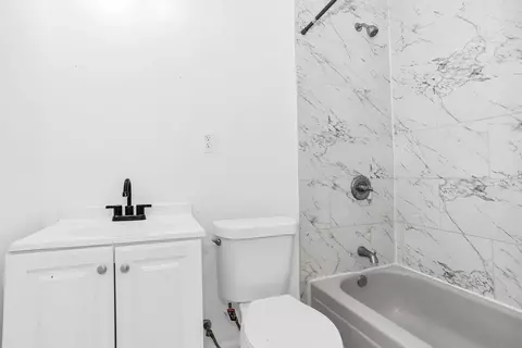 2737 Stuart Dr, Fort Worth, TX 76104