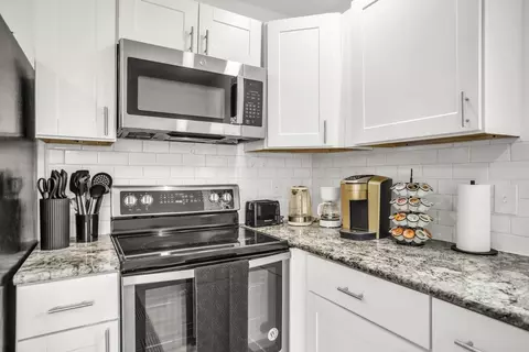 2737 Stuart Dr, Fort Worth, TX 76104