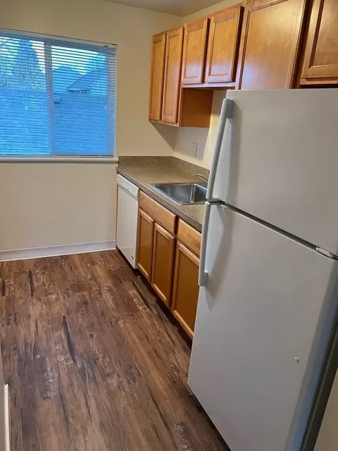 760 SE 10th Ave, Hillsboro, OR 97123