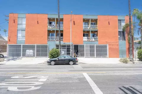 935 S Mariposa Ave, Los Angeles, CA 90006